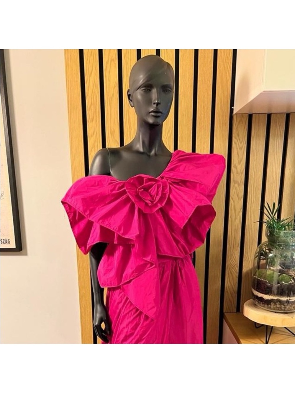 Zara Hot Pink Statement Off-Shoulder Ruffle Top - Picture 9 of 10